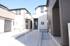 4号棟 商業施設が徒歩圏内に充実、日々のお買い物も安心な環境です。
