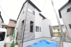 五感で感じる、現地でしかわからない事も沢山ございます。周辺環境なども一緒にご案内いたしますのでお気軽にお問合せください。
