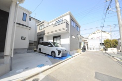 A号棟 五感で感じる、現地でしかわからない事も沢山ございます。周辺環境なども一緒にご案内いたしますのでお気軽にお問合せください。
