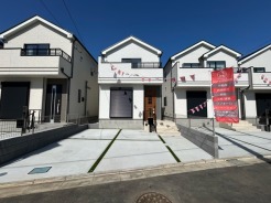 五感で感じる、現地でしかわからない事も沢山ございます。周辺環境なども一緒にご案内いたしますのでお気軽にお問合せください。
