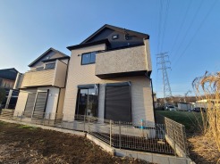 3号棟 五感で感じる、現地でしかわからない事も沢山ございます。周辺環境なども一緒にご案内いたしますのでお気軽にお問合せください。
