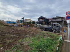 五感で感じる、現地でしかわからない事も沢山ございます。周辺環境なども一緒にご案内いたしますのでお気軽にお問合せください。
