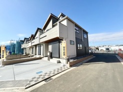 7号棟 五感で感じる、現地でしかわからない事も沢山ございます。周辺環境なども一緒にご案内いたしますのでお気軽にお問合せください。
