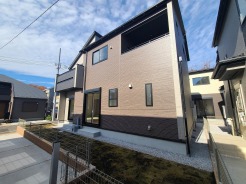 五感で感じる、現地でしかわからない事も沢山ございます。周辺環境なども一緒にご案内いたしますのでお気軽にお問合せください。
