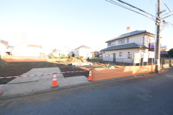 五感で感じる、現地でしかわからない事も沢山ございます。周辺環境なども一緒にご案内いたしますのでお気軽にお問合せください。
