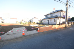 五感で感じる、現地でしかわからない事も沢山ございます。周辺環境なども一緒にご案内いたしますのでお気軽にお問合せください。
