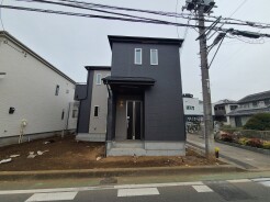 D号棟 五感で感じる、現地でしかわからない事も沢山ございます。周辺環境なども一緒にご案内いたしますのでお気軽にお問合せください。
