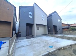 2号棟 五感で感じる、現地でしかわからない事も沢山ございます。周辺環境なども一緒にご案内いたしますのでお気軽にお問合せください。
