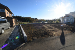 五感で感じる、現地でしかわからない事も沢山ございます。周辺環境なども一緒にご案内いたしますのでお気軽にお問合せください。
