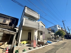 A号棟 完成物件だから、引っ越したあとの配置や動線も分かりやすい。
