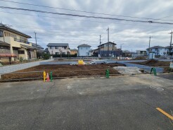 五感で感じる、現地でしかわからない事も沢山ございます。周辺環境なども一緒にご案内いたしますのでお気軽にお問合せください。
