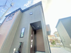 五感で感じる、現地でしかわからない事も沢山ございます。周辺環境なども一緒にご案内いたしますのでお気軽にお問合せください。