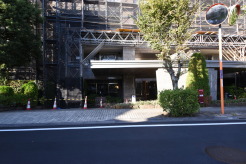 戸建てが立ち並ぶ静かな住宅街。四季折々の移り変わりを感じながら自然と楽しみ、暮らす、そんな毎日を日々の中で感じられる住環境
