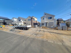 五感で感じる、現地でしかわからない事も沢山ございます。周辺環境なども一緒にご案内いたしますのでお気軽にお問合せください。
