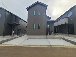 五感で感じる、現地でしかわからない事も沢山ございます。周辺環境なども一緒にご案内いたしますのでお気軽にお問合せください。
