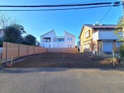 1号地 五感で感じる、現地でしかわからない事も沢山ございます。周辺環境なども一緒にご案内いたしますのでお気軽にお問合せください。
