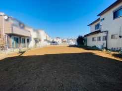 五感で感じる、現地でしかわからない事も沢山ございます。周辺環境なども一緒にご案内いたしますのでお気軽にお問合せください。
