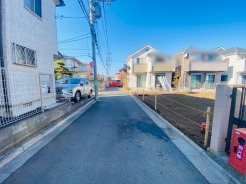 1号棟 戸建てが立ち並ぶ静かな住宅街。四季折々の移り変わりを感じながら自然と楽しみ、暮らす、そんな毎日を日々の中で感じられる住環境
