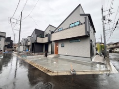 1号棟 五感で感じる、現地でしかわからない事も沢山ございます。周辺環境なども一緒にご案内いたしますのでお気軽にお問合せください。

