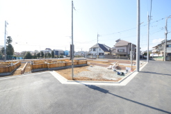 五感で感じる、現地でしかわからない事も沢山ございます。周辺環境なども一緒にご案内いたしますのでお気軽にお問合せください。
