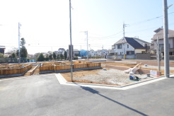 五感で感じる、現地でしかわからない事も沢山ございます。周辺環境なども一緒にご案内いたしますのでお気軽にお問合せください。
