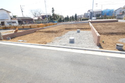 五感で感じる、現地でしかわからない事も沢山ございます。周辺環境なども一緒にご案内いたしますのでお気軽にお問合せください。
