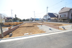 五感で感じる、現地でしかわからない事も沢山ございます。周辺環境なども一緒にご案内いたしますのでお気軽にお問合せください。
