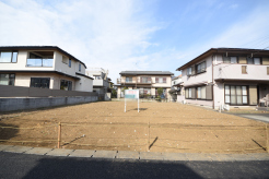 五感で感じる、現地でしかわからない事も沢山ございます。周辺環境なども一緒にご案内いたしますのでお気軽にお問合せください。
