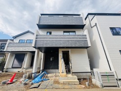 C号棟 五感で感じる、現地でしかわからない事も沢山ございます。周辺環境なども一緒にご案内いたしますのでお気軽にお問合せください。
