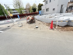 1号棟 五感で感じる、現地でしかわからない事も沢山ございます。周辺環境なども一緒にご案内いたしますのでお気軽にお問合せください。
