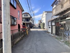 前面道路はセットバック後約4.2mとなります。
