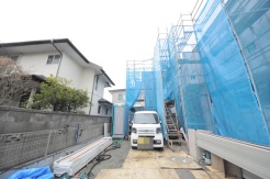 A号棟 五感で感じる、現地でしかわからない事も沢山ございます。周辺環境なども一緒にご案内いたしますのでお気軽にお問合せください。
