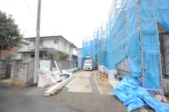 A号棟 戸建てが立ち並ぶ静かな住宅街。四季折々の移り変わりを感じながら自然と楽しみ、暮らす、そんな毎日を日々の中で感じられる住環境
