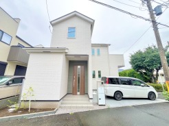 五感で感じる、現地でしかわからない事も沢山ございます。周辺環境なども一緒にご案内いたしますのでお気軽にお問合せください。
