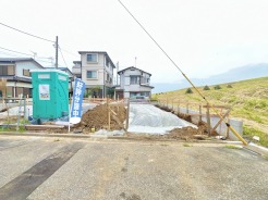 五感で感じる、現地でしかわからない事も沢山ございます。周辺環境なども一緒にご案内いたしますのでお気軽にお問合せください。