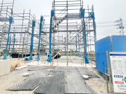 五感で感じる、現地でしかわからない事も沢山ございます。周辺環境なども一緒にご案内いたしますのでお気軽にお問合せください。
