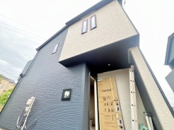 五感で感じる、現地でしかわからない事も沢山ございます。周辺環境なども一緒にご案内いたしますのでお気軽にお問合せください。