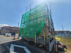 五感で感じる、現地でしかわからない事も沢山ございます。周辺環境なども一緒にご案内いたしますのでお気軽にお問合せください。
