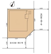 東南角地に面した明るく解放感ある立地です。