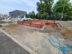 五感で感じる、現地でしかわからない事も沢山ございます。周辺環境なども一緒にご案内いたしますのでお気軽にお問合せください。
