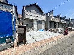 2号棟 五感で感じる、現地でしかわからない事も沢山ございます。周辺環境なども一緒にご案内いたしますのでお気軽にお問合せください。

