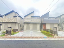 五感で感じる、現地でしかわからない事も沢山ございます。周辺環境なども一緒にご案内いたしますのでお気軽にお問合せください。