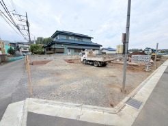 1号棟 五感で感じる、現地でしかわからない事も沢山ございます。周辺環境なども一緒にご案内いたしますのでお気軽にお問合せください。
