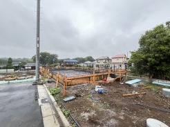窓から眺める風景は一日の疲れを癒すヒーリングを奏でる、心地の良い時間を演出してくれます。室内も重要ですが、周りの環境もマイホーム選びの大事なポイント
