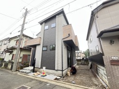 五感で感じる、現地でしかわからない事も沢山ございます。周辺環境なども一緒にご案内いたしますのでお気軽にお問合せください。
