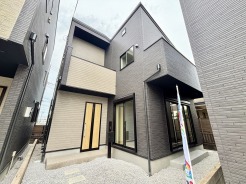 2号棟 完成物件だから、引っ越したあとの配置や動線も分かりやすい。
