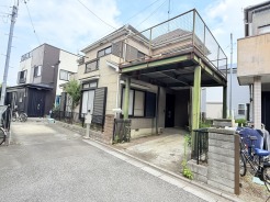 戸建てが立ち並ぶ静かな住宅街。四季折々の移り変わりを感じながら自然と楽しみ、暮らす、そんな毎日を日々の中で感じられる住環境
リフォーム工事は2026年9月完成予定