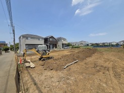1号棟 五感で感じる、現地でしかわからない事も沢山ございます。周辺環境なども一緒にご案内いたしますのでお気軽にお問合せください。
