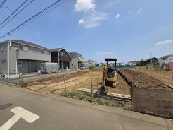 1号棟 五感で感じる、現地でしかわからない事も沢山ございます。周辺環境なども一緒にご案内いたしますのでお気軽にお問合せください。

