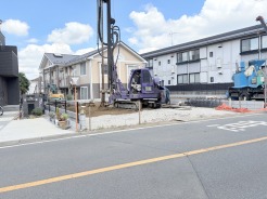 1号棟 セカンドカーや来客時にも便利なカースペース2台分ございます。
